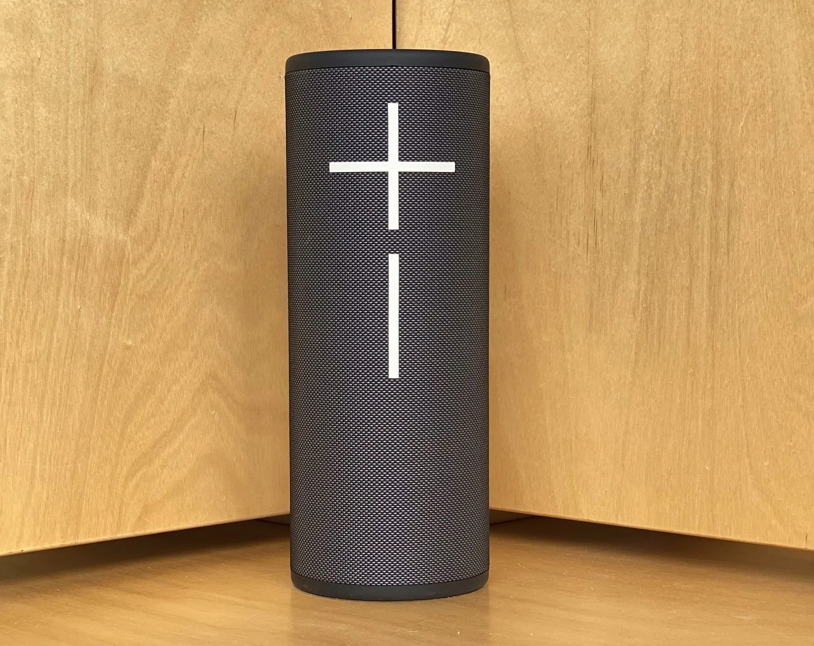 Ultimate Ears Megaboom 4 Bluetooth speaker